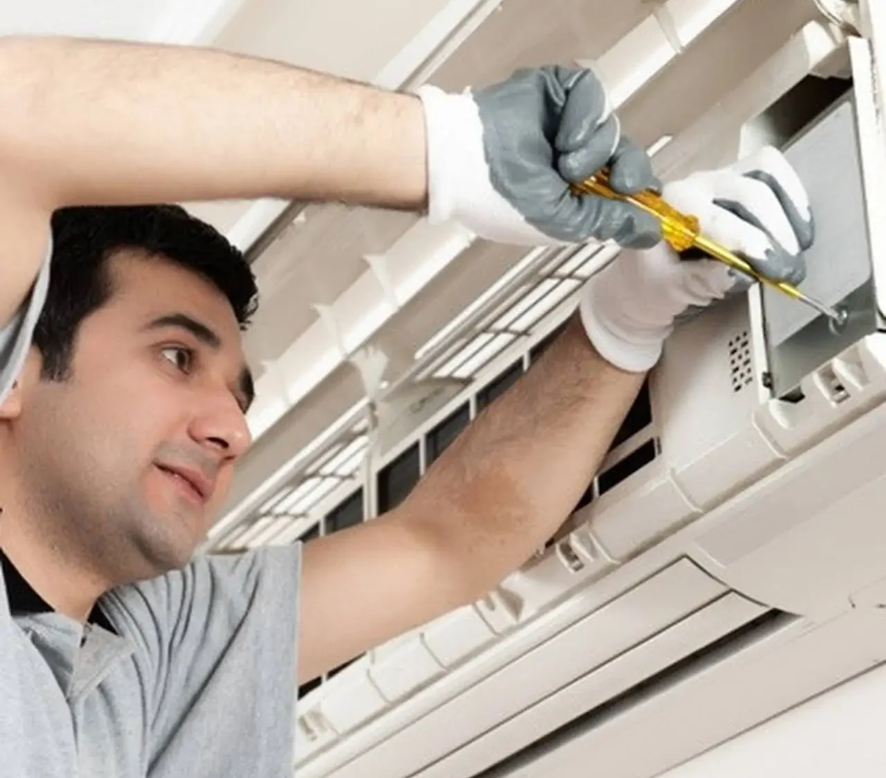 air conditioning repair technician